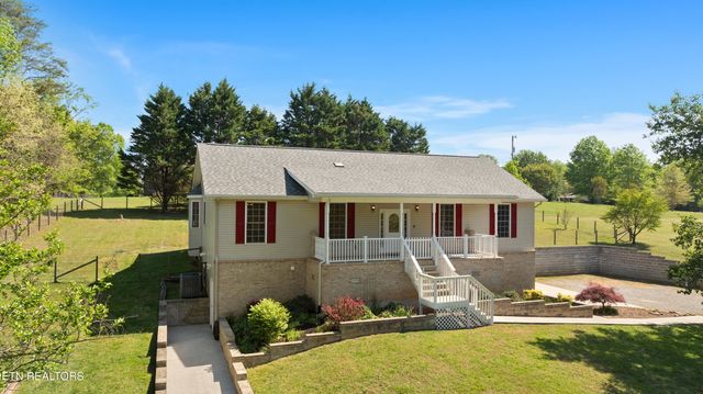 204 David Rd, Clinton, TN 37716