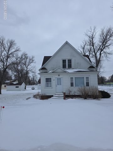 305 Maple St, Langford, SD 57454