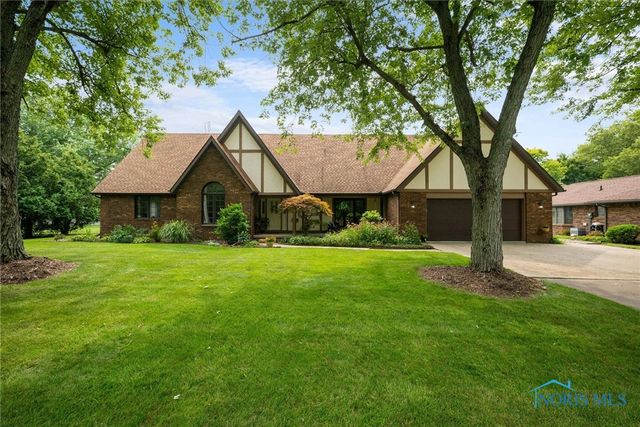 455 Jahns Rd, Napoleon, OH 43545