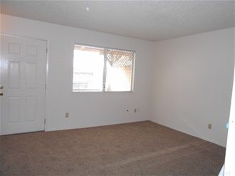 908 Kenwood Ave #C, Turlock, CA 95380