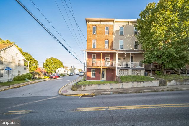 31 N  Pleasant Ave, Dallastown, PA 17313