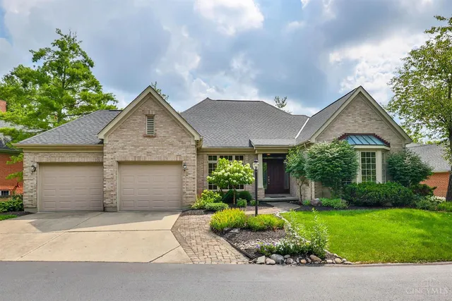 3 Thomas Ct, Cincinnati, OH 45246