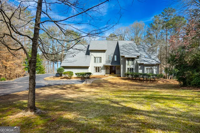2010 Foxcroft Dr, Lagrange, GA 30240