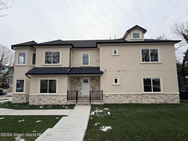 4 McKee Ave, Staten Island, NY 10308