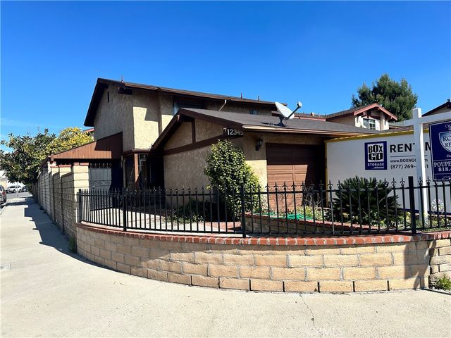 12345 Cohasset St, North Hollywood, CA 91605