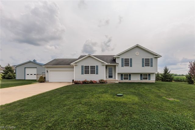 9208 State Route 113 E, Berlin Heights, OH 44814