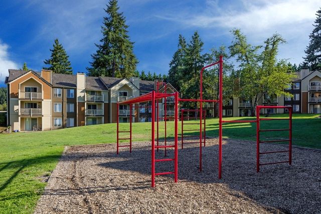 14900 SW Scholls Ferry Rd #N-203, Beaverton, OR 97007