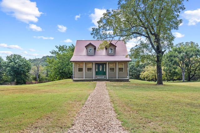 10594 N Farm Rd 137, Brighton, MO 65617