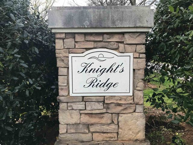 1071 Knights Ridge Dr, Rutledge, GA 30663