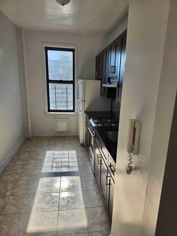 233 Linden Blvd #3, Brooklyn, NY 11226