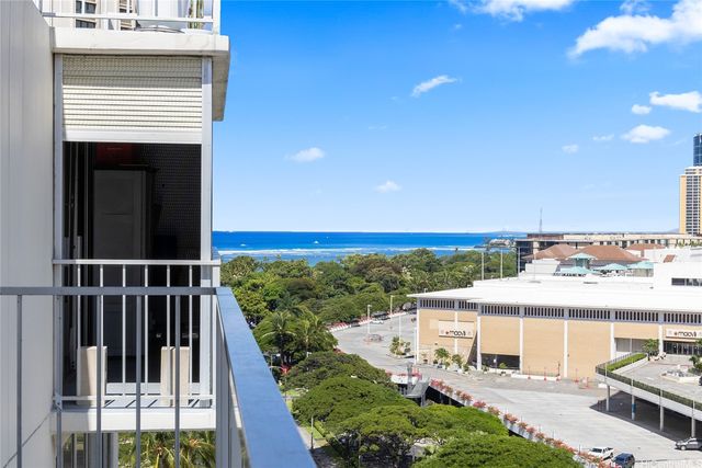 419 Atkinson Dr #1401, Honolulu, HI 96814