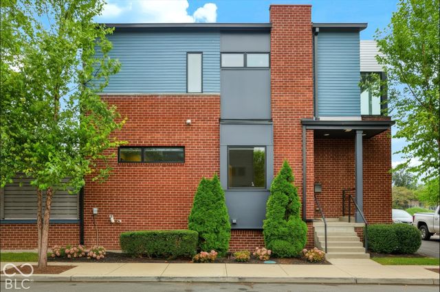 1119 E  10th St, Indianapolis, IN 46202