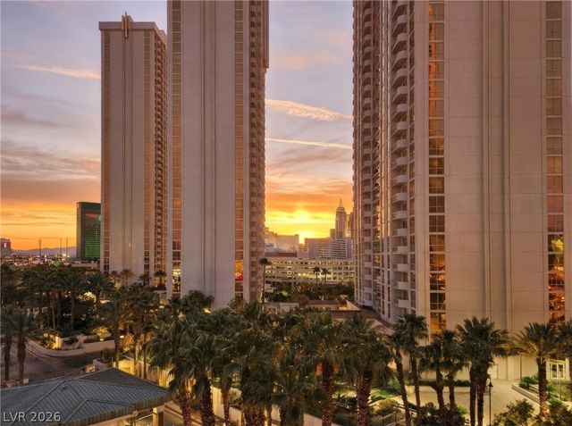 125 E  Harmon Ave #207, Las Vegas, NV 89109