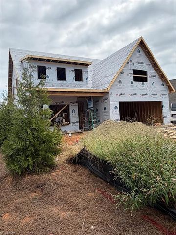 4336 Penns Meadow Ln, Winston Salem, NC 27106