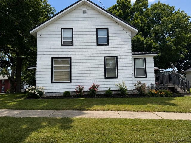 119 Howard St, Hudson, MI 49247