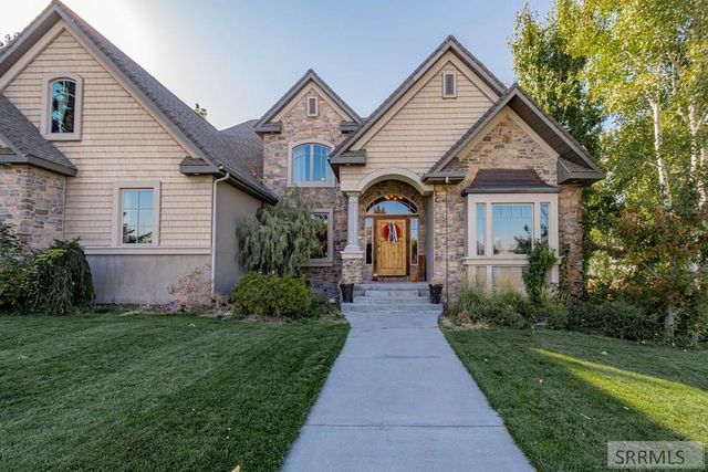 610 Autumn Dr, Rexburg, ID 83440
