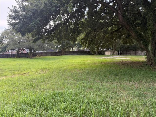 7261 Grelot Rd #1, Mobile, AL 36695