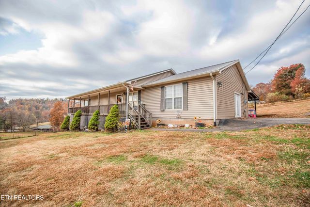 603 New Clear Branch Rd, Rocky Top, TN 37769
