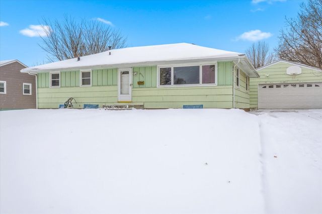 6337 Indiana Ave N, Brooklyn Center, MN 55429