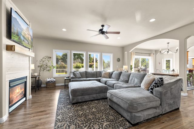 218 E  Bowman Dr, Kalispell, MT 59901