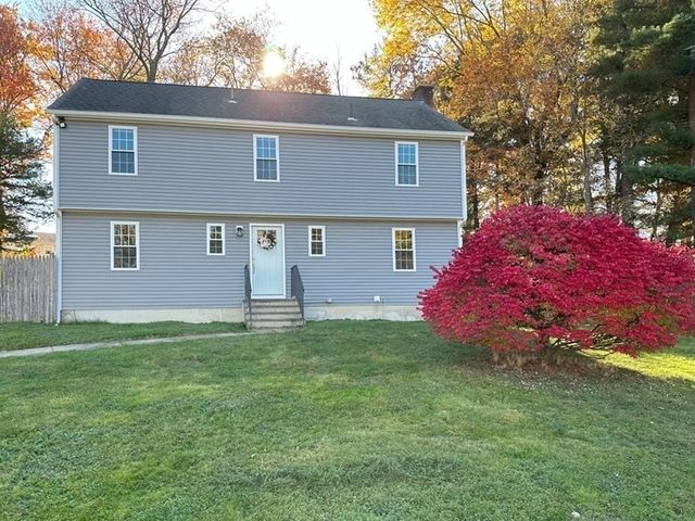 20 Simmons Dr, Milford, MA 01757