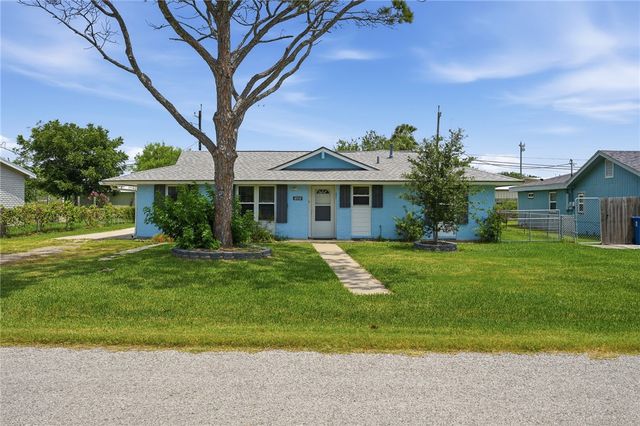 464 Sunset Dr, Ingleside, TX 78362