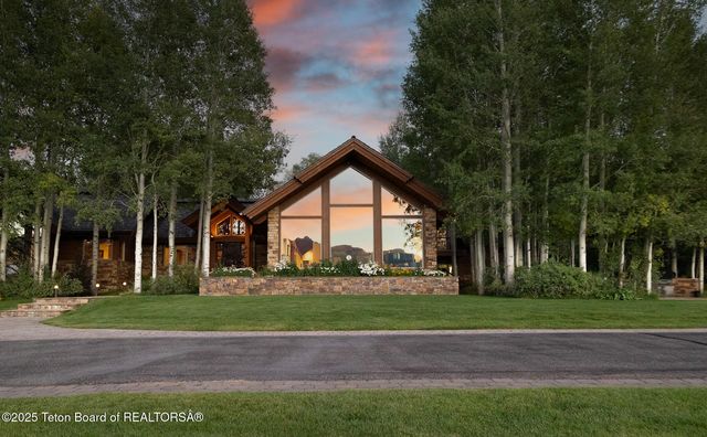 2540 Trader Rd, Jackson, WY 83001