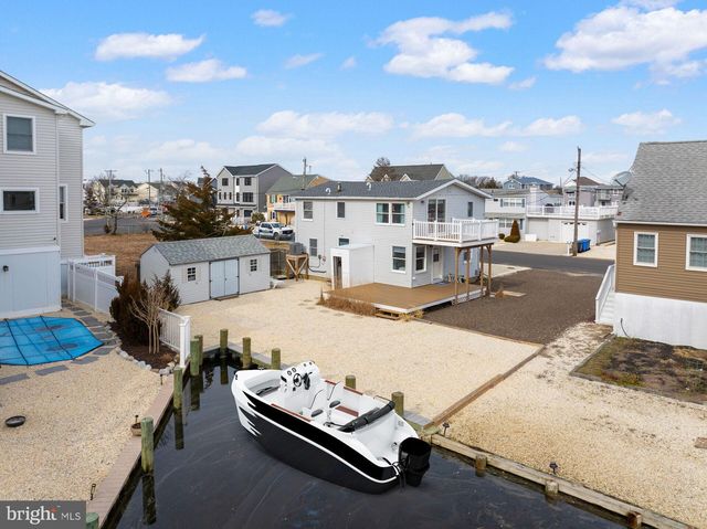 23 Jennie Dr, Manahawkin, NJ 08050