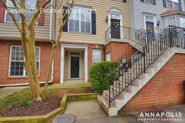 94 Harbour Heights Dr, Annapolis, MD 21401
