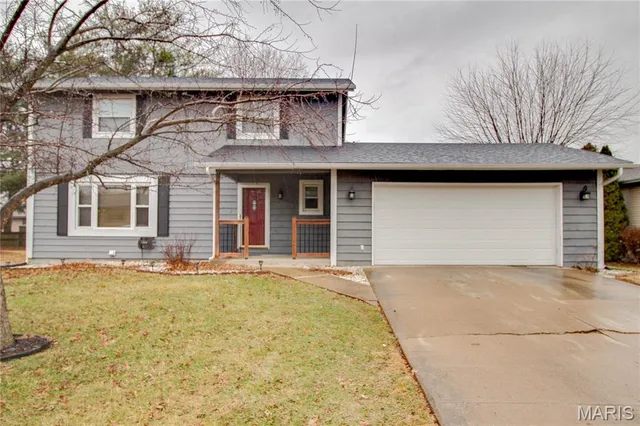 406 Lindenwood Dr, Troy, IL 62294