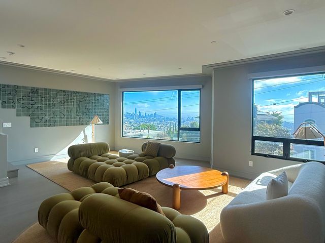 1408 Douglass St, San Francisco, CA 94131