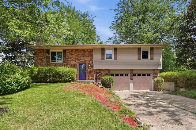 4460 E  Mohave Dr, Dayton, OH 45431