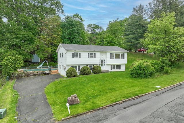 1 S  Delaware Dr, Nyack, NY 10960
