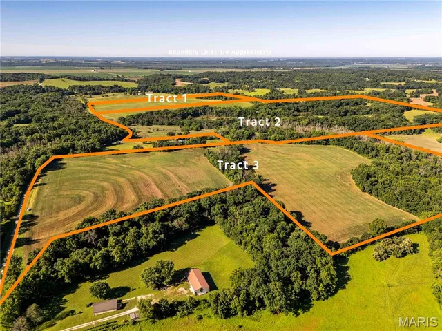 County Road 455, New Franklin, MO 65274