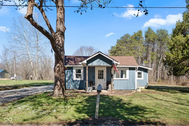 84 E  Fruitdale Rd, Morgantown, IN 46160