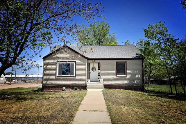 1817 7th Ave, Kearney, NE 68845