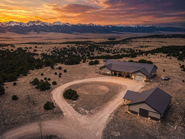 800 Wet Mountain Trl, Westcliffe, CO 81252