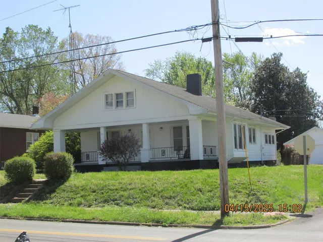 700 Princeton St, Providence, KY 42450
