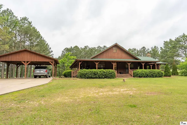 818 Raymond Odom Rd, Farmerville, LA 71241