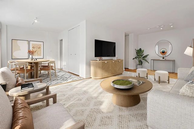 320 E  46th St #6G, New York, NY 10017