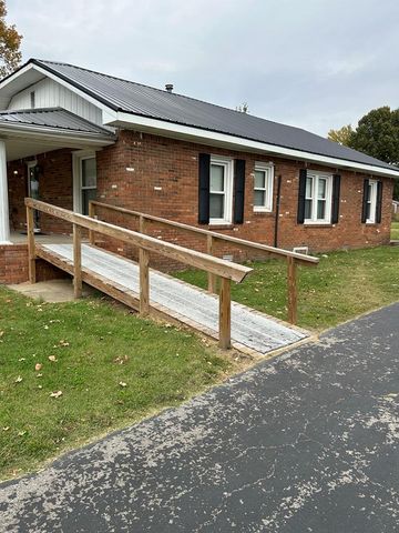 76 State Route 109 N, Clay, KY 42404
