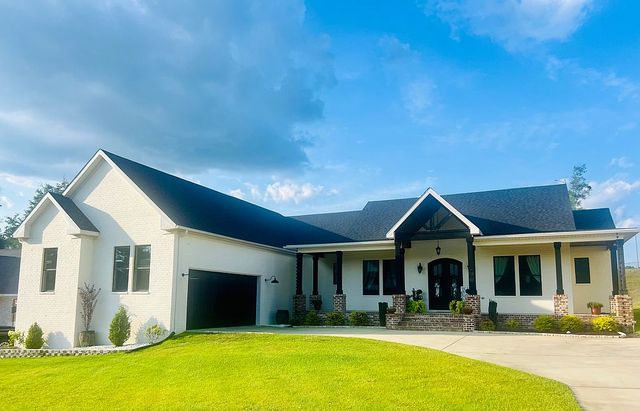 3732 Elysian Fields Dr, Saraland, AL 36571