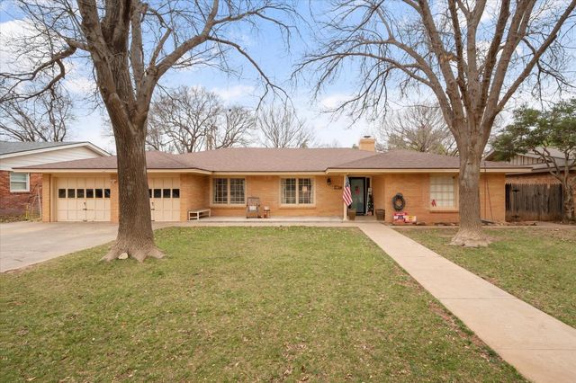 3716 64th Dr, Lubbock, TX 79413