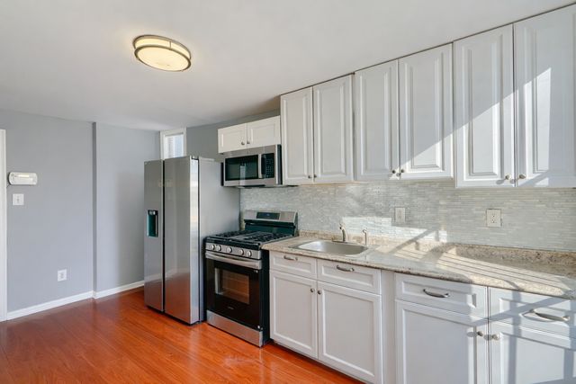 1517 E  Lanvale St, Baltimore, MD 21213