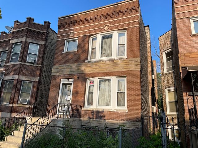 951 N  Avers Ave, Chicago, IL 60651