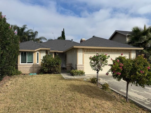 929 Glenfinnan Way, San Jose, CA 95122
