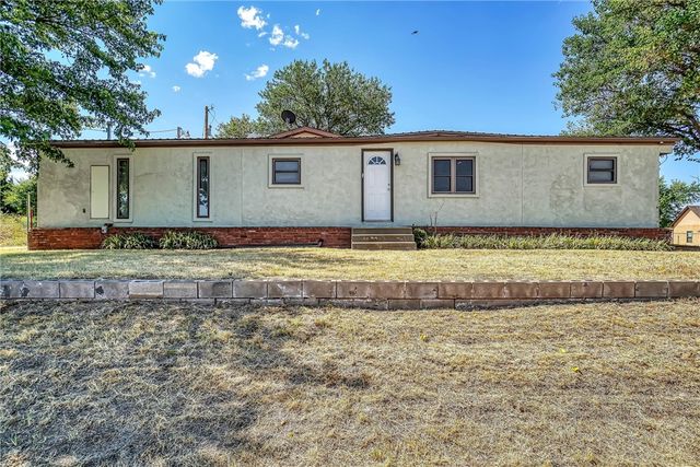 23852 E  1035th Rd, Weatherford, OK 73096