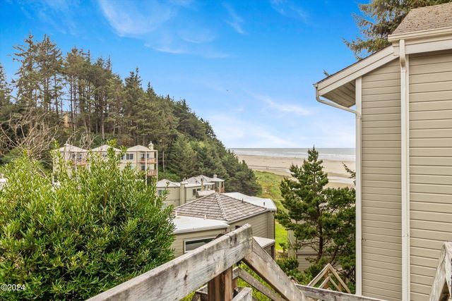 3711 NW Oceanview Dr #A1, Newport, OR 97365