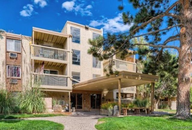 1300 S Parker Road #104, Denver, CO 80231