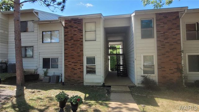 12456 Sea Lane Dr #A, Florissant, MO 63033
